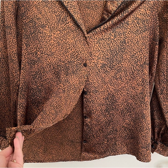 AMUSE SOCIETY | leopard satin button down - Picture 2 of 4